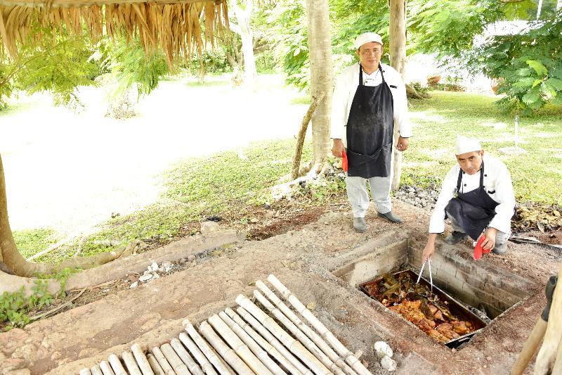 Uxmal Resort Maya Exteriör bild